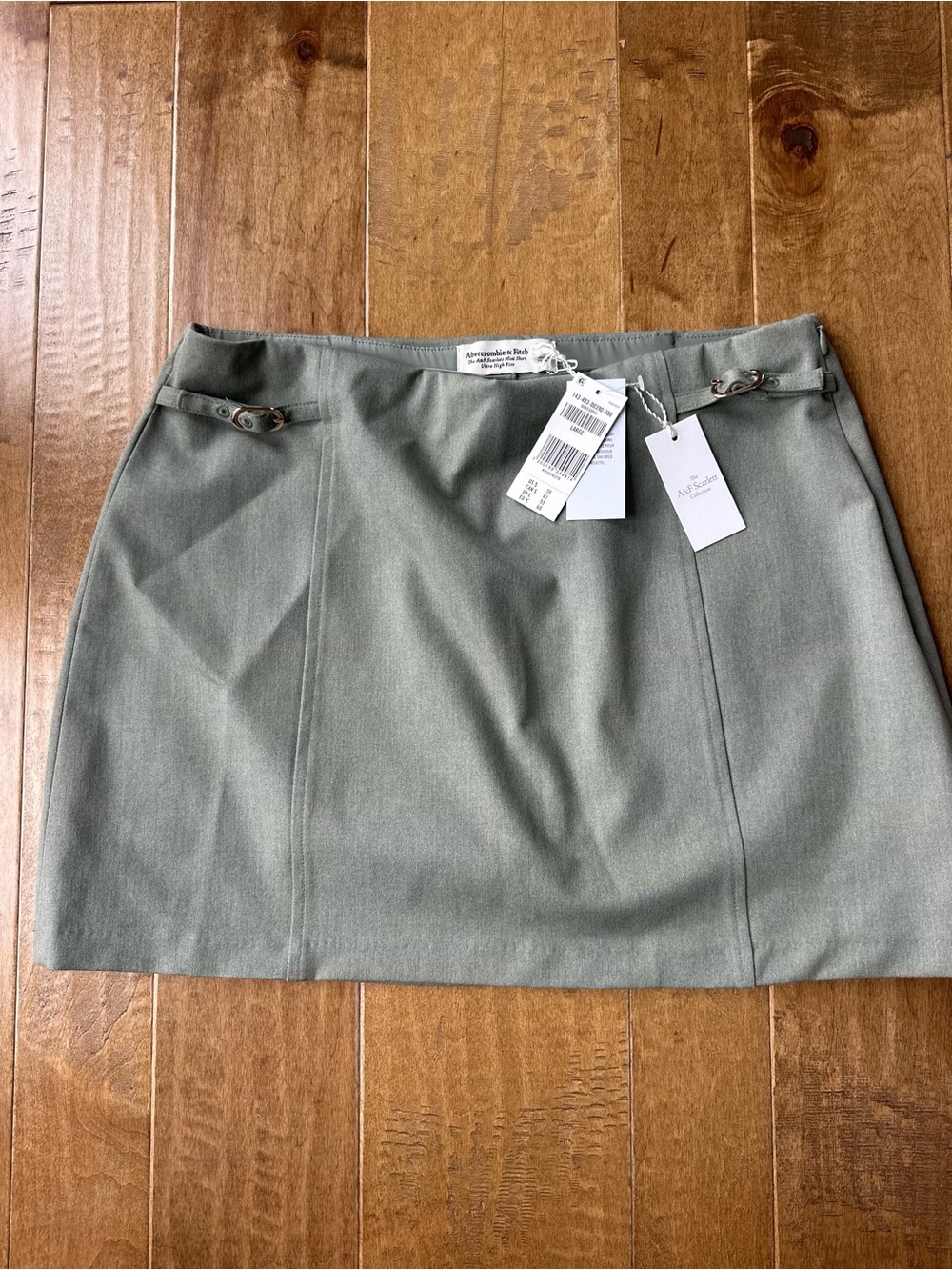 A&F Scarlett Forme Mini Skort - Sage Green